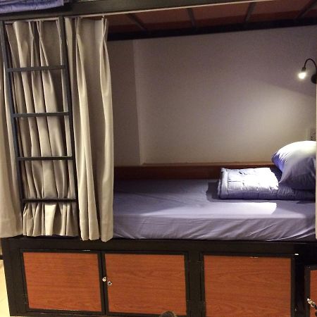 Wanderlust Saigon Hostel & Rooftop Bar مدينة هوشي منه المظهر الخارجي الصورة