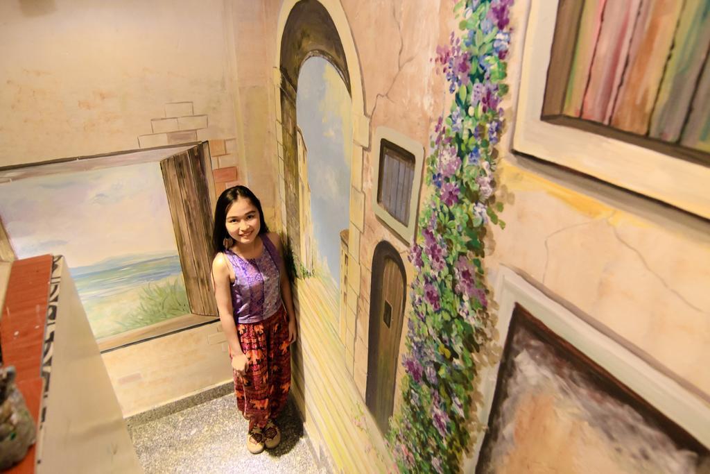 Wanderlust Saigon Hostel & Rooftop Bar مدينة هوشي منه المظهر الخارجي الصورة